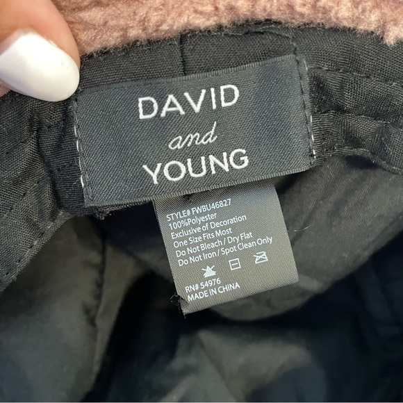 David and Young Pink Fuzzy Bucket Hat Y2K - Picture 4 of 4